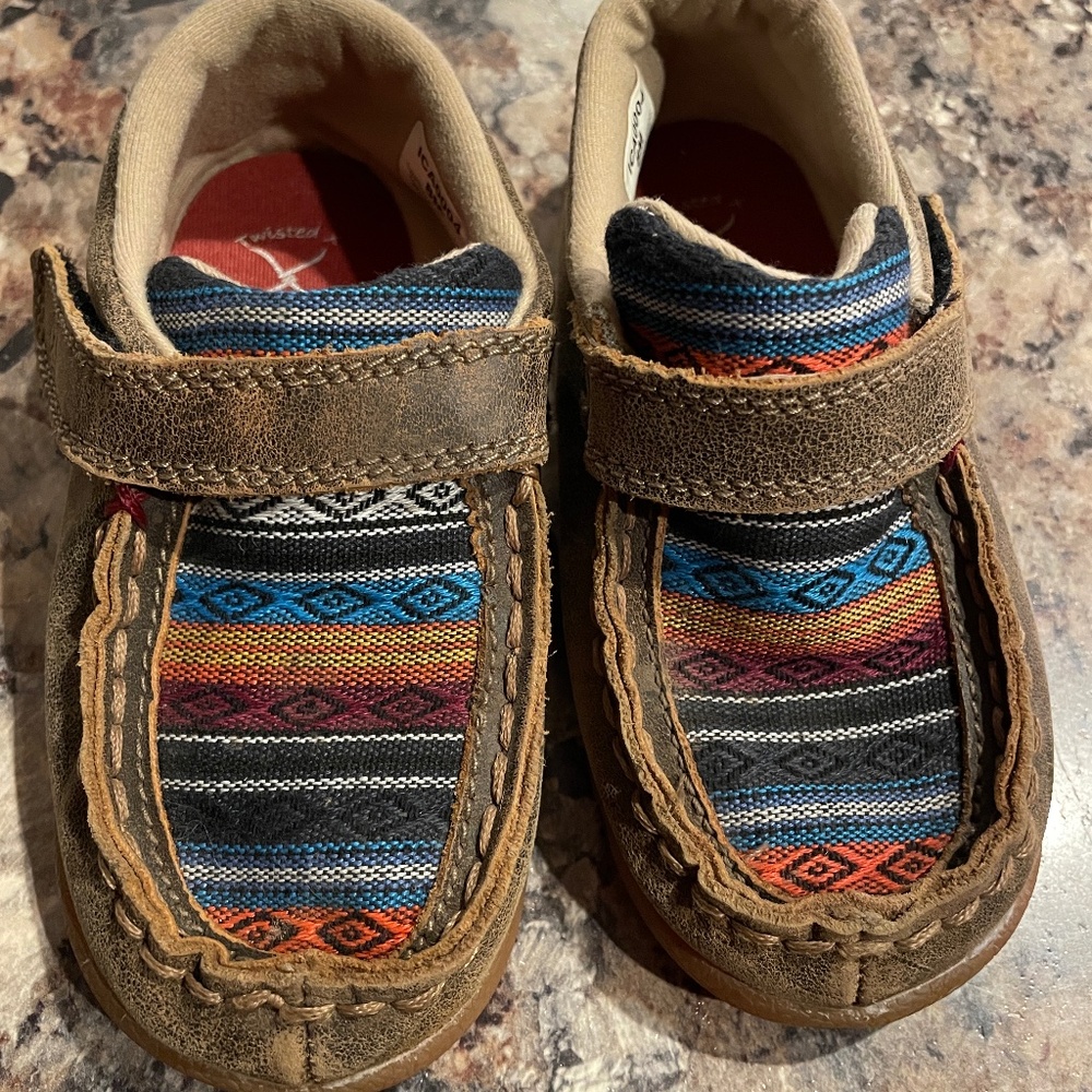 Toddler 8M shoes Twisted X